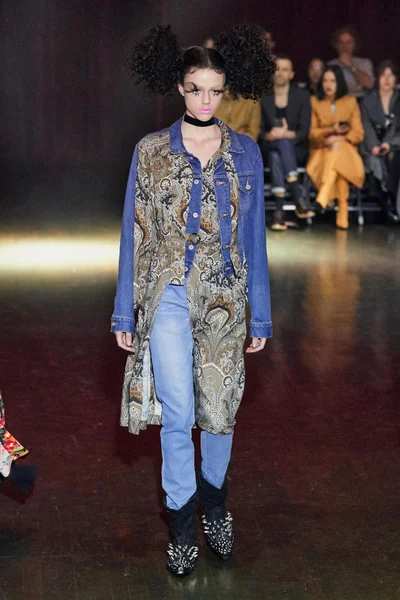 Look 8
